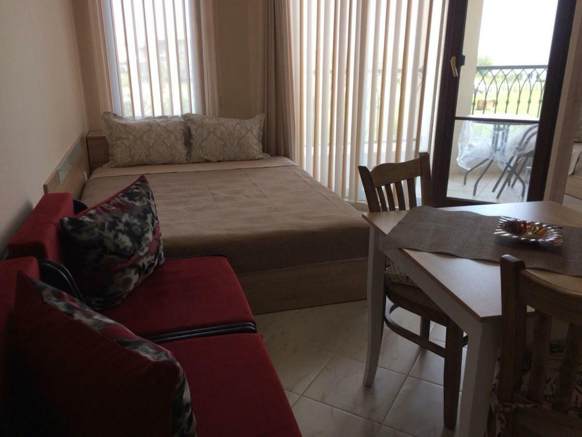 Sarafovo D&V Apartments Μπουργκάς Εξωτερικό φωτογραφία