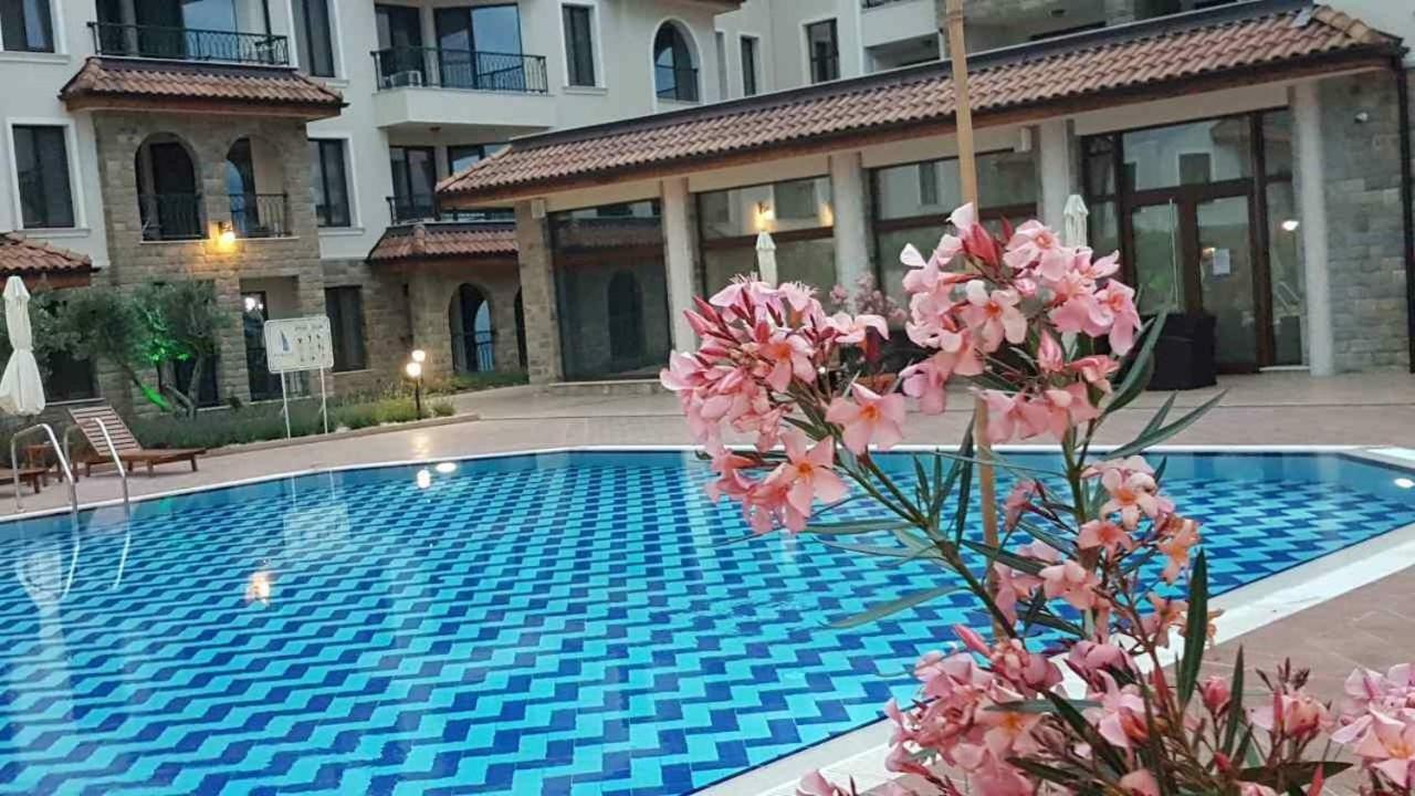 Sarafovo D&V Apartments Μπουργκάς Εξωτερικό φωτογραφία